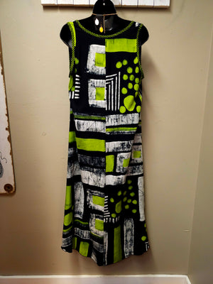 Stunning Sleeveless Black & Green Dress