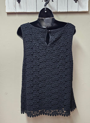 Black Crocheted Top Seam by Sarah