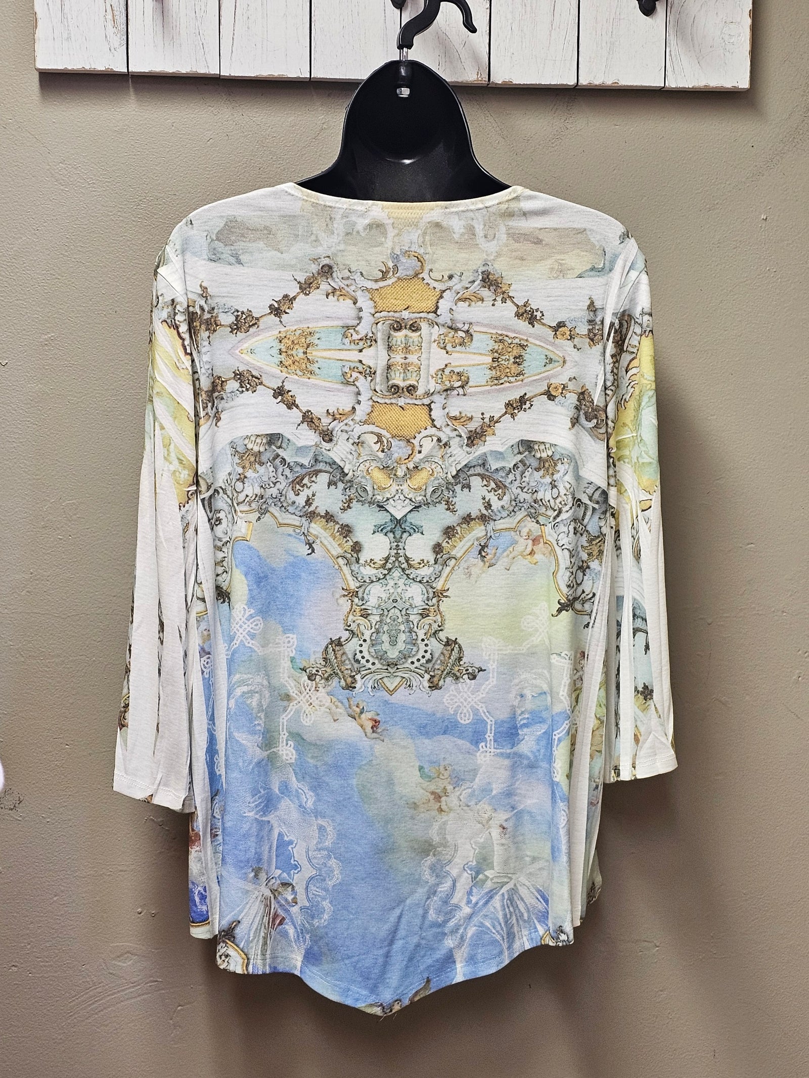 Gorgeous Lightweight Knit Top with Renaissance Sublimation Print with 3\4 Sleeves
