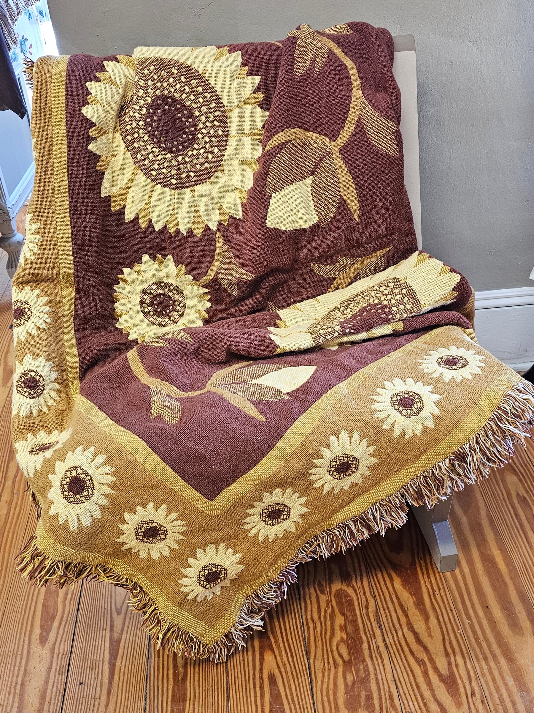 Vintage Sunflower Reversible Couch Throw/Rug