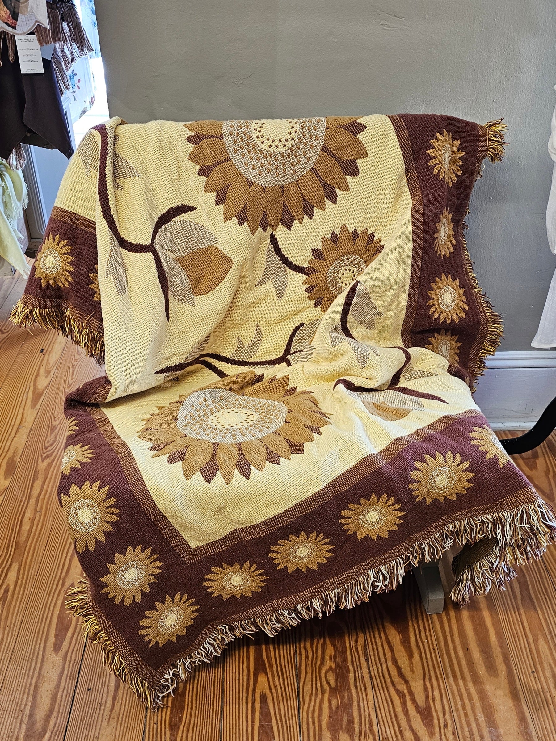 Vintage Sunflower Reversible Couch Throw/Rug