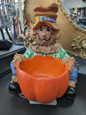 Scarecrow with Bowl