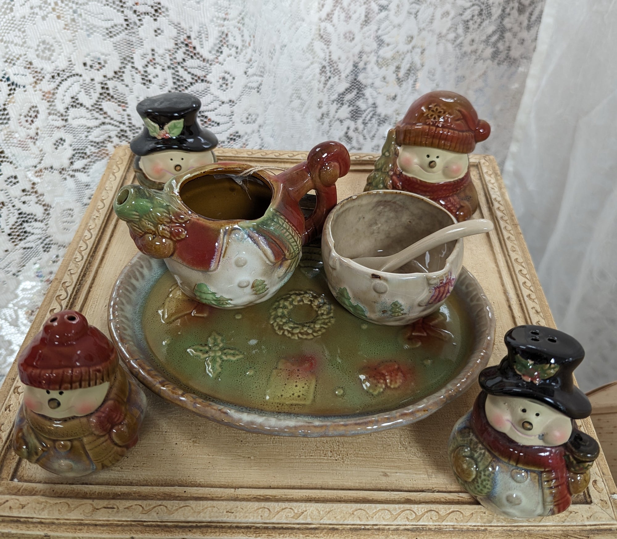 Rare Find- 5 Piece Set-Snowmen S&P Shakers w/Creamer & Sugar Bowl