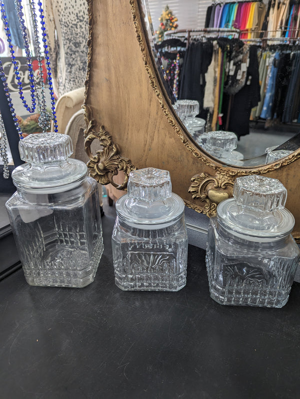 Glass Canister Set Of 3 You Nique Bou Tique   PXL 20231210 180213321 600x 