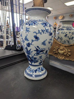 Lovely Blue & White Porcelain Vase