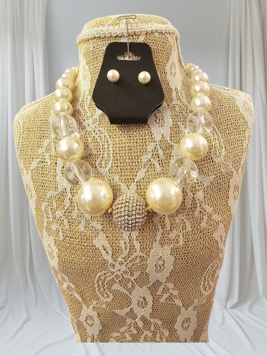 FINAL SALE was $24.99  Classy Pearl Necklace