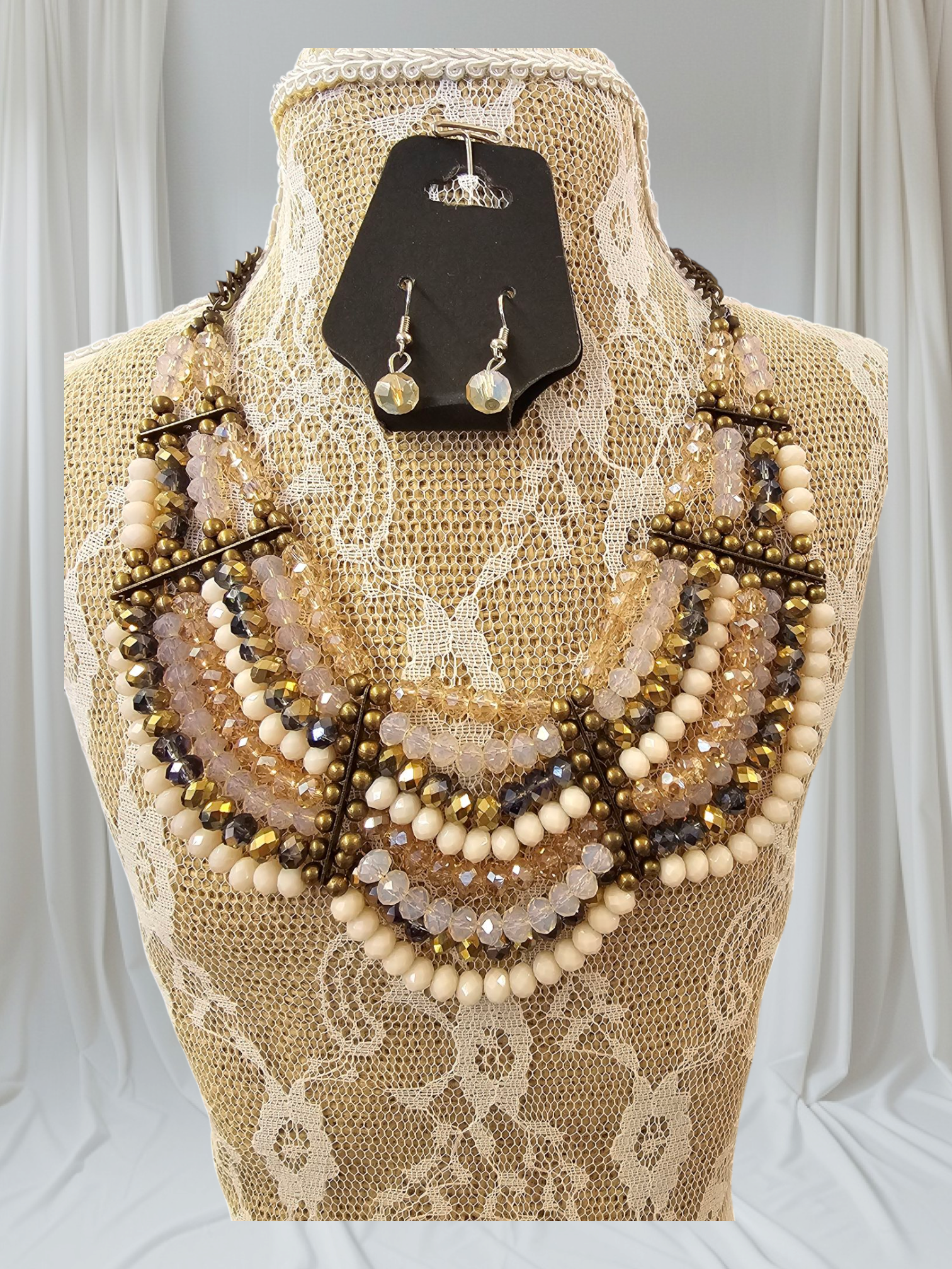 FINAL SALE was $26.99 - Stylish Bib Necklace with Earrings