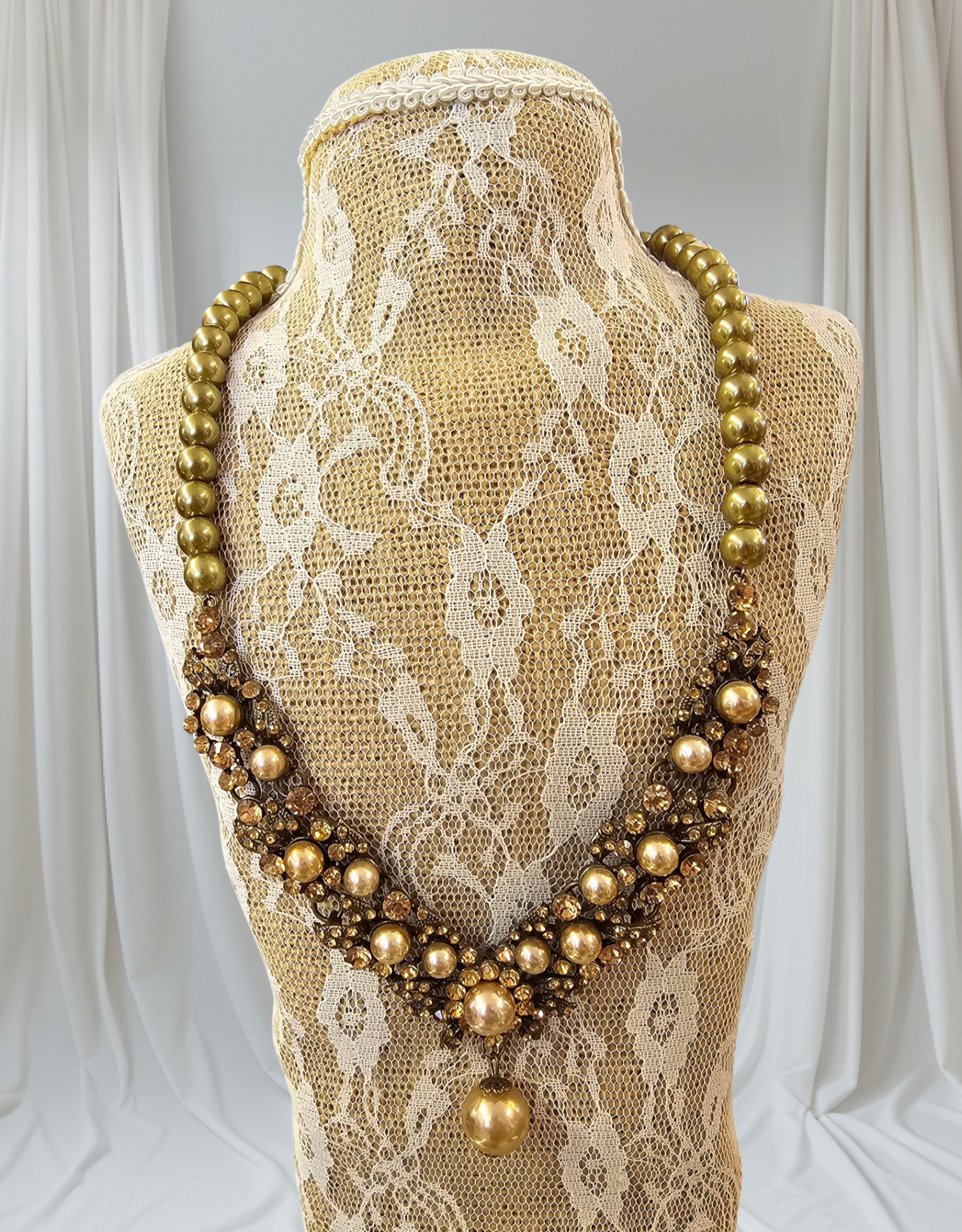 FINAL SALE was $32.99 - Stunning Gold Necklace