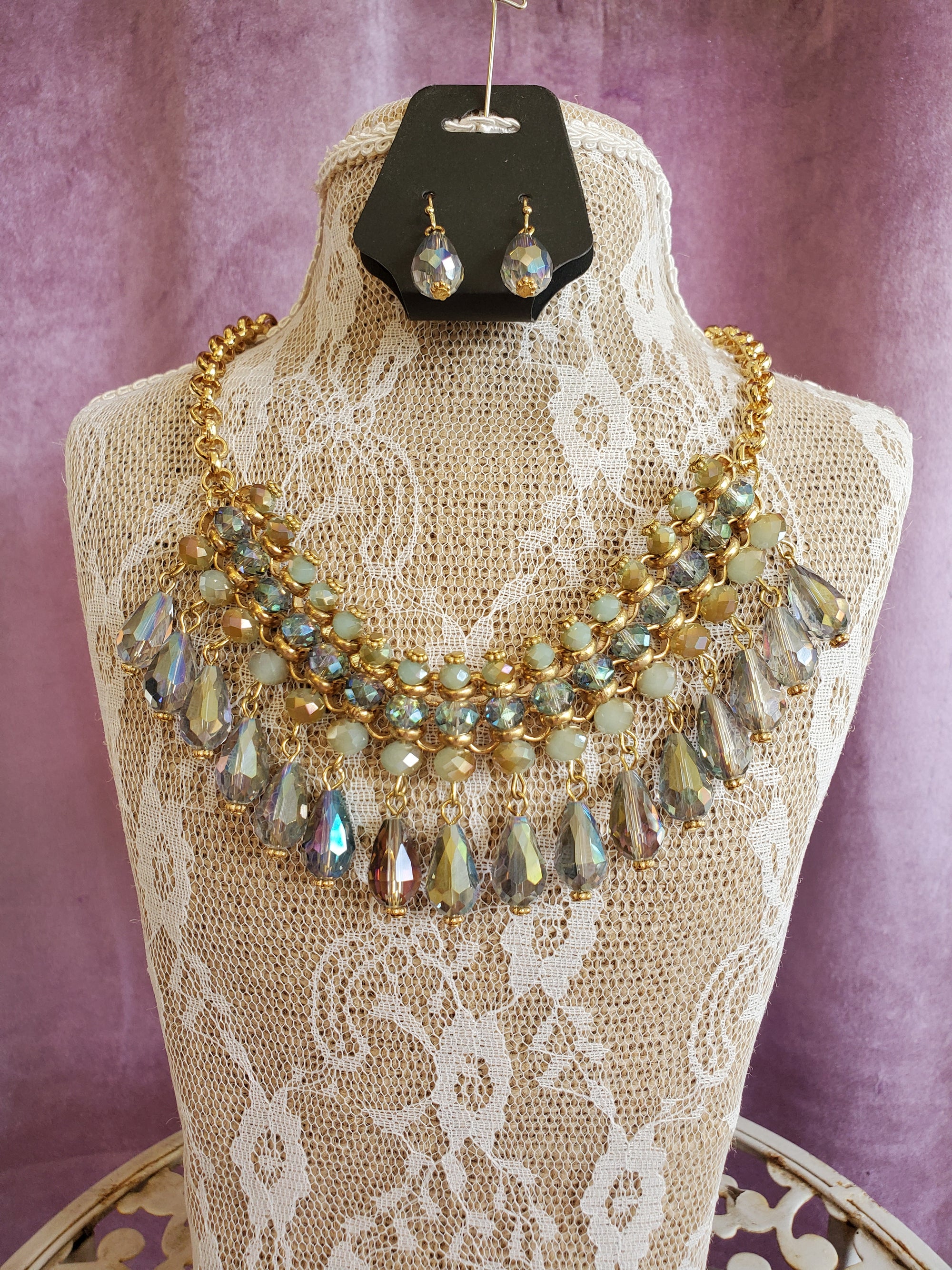 Stunning in Sparkle Iridescent Beaded Set - You-nique Bou-tique