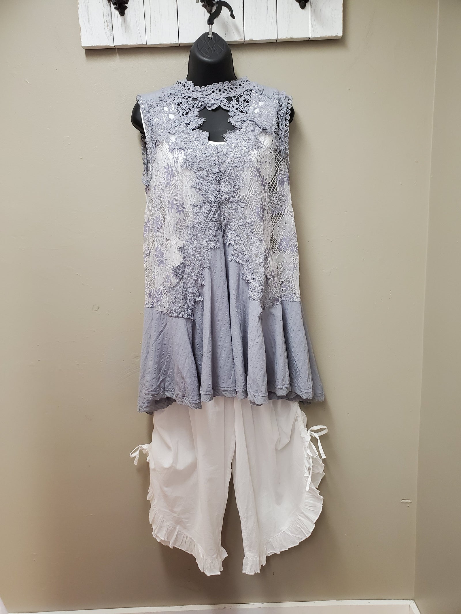 Super Flattering Sheer Lace Tunic - You-nique Bou-tique