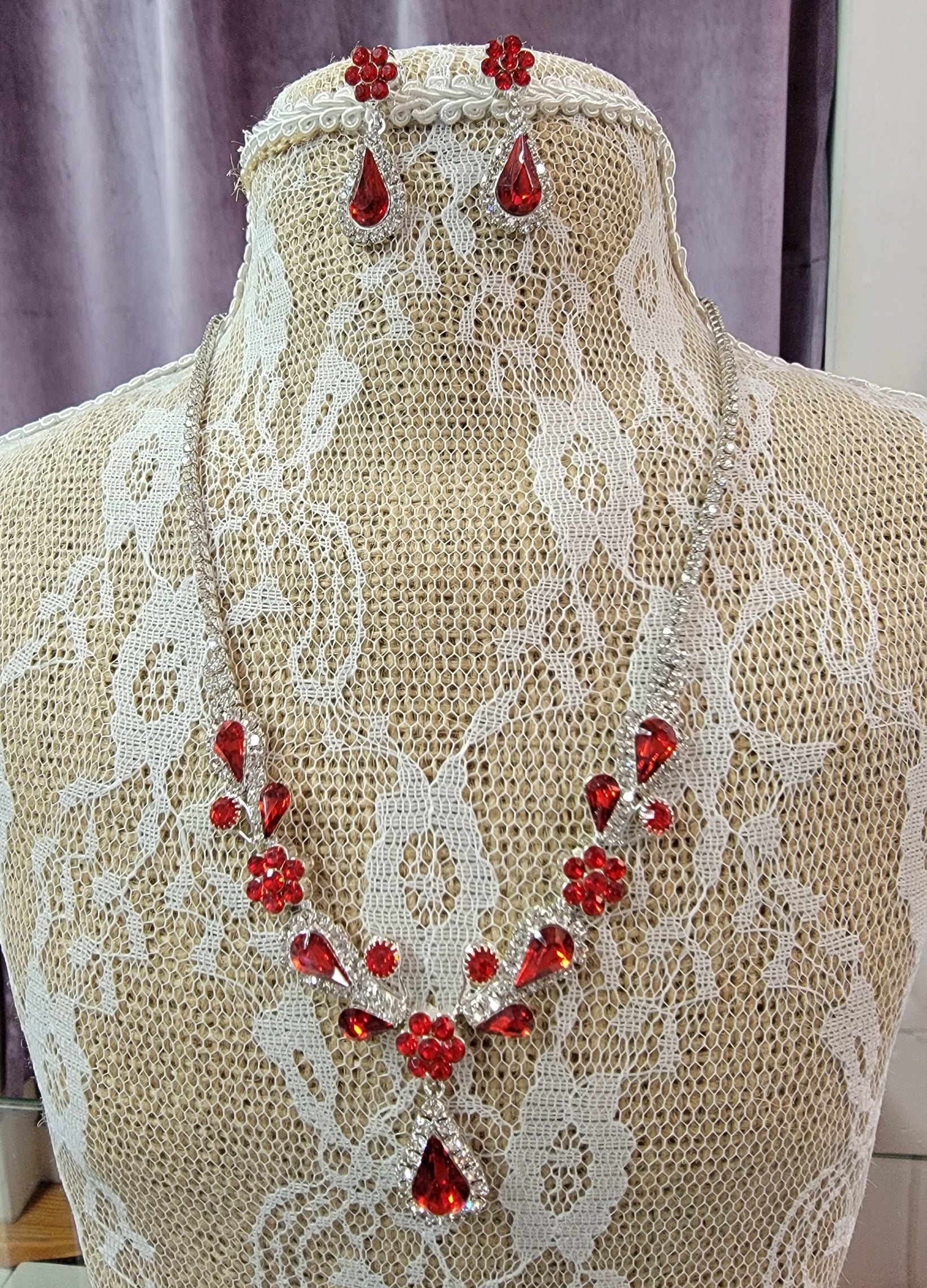 Stunning Red & Silver Bling Holiday Necklace with Earrings
